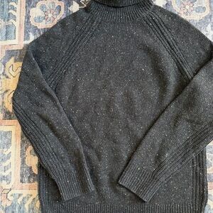 Club Monaco Brown Turtleneck Sweater
